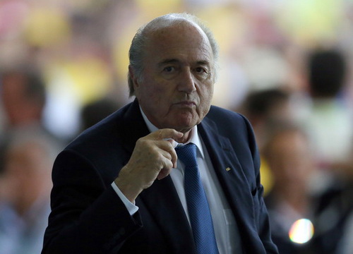 Sepp Blatter trút bầu tâm sự: “FIFA không phải ký sinh trùng hút máu”