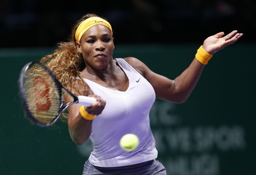 Serena thắng dễ trong ngày khai mạc WTA Championships 2013