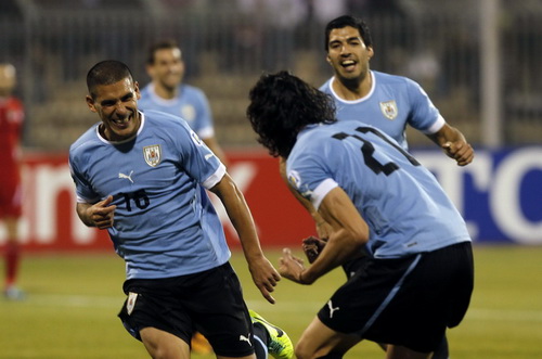 Uruguay, Mexico đặt 1 chân đến Brazil