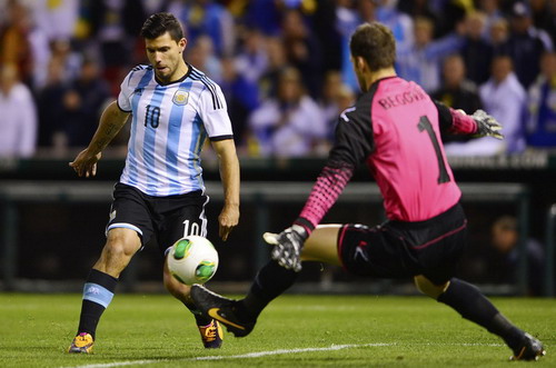 Aguero lập cú đúp, Argentina thắng nhẹ Bosnia & Herzegovina -2