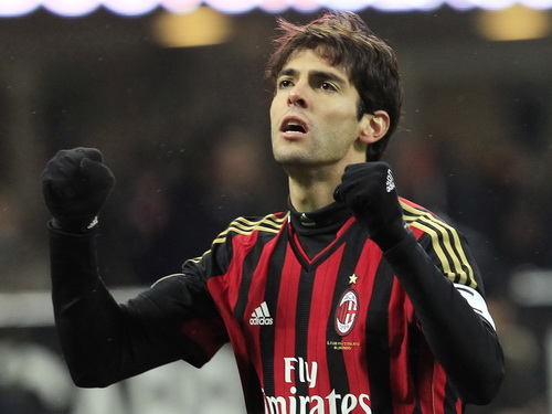 Kaka ghi bàn nhưng AC Milan vẫn chưa biết mùi chiến thắng