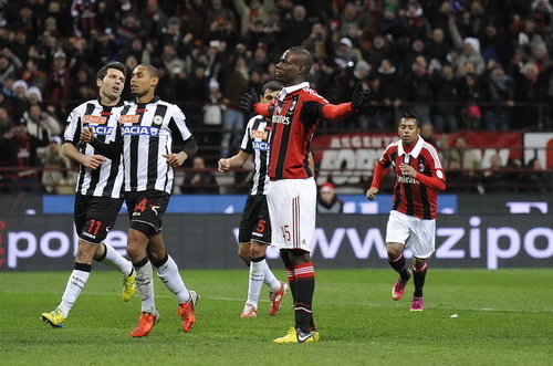 Balotelli tỏa sáng trong trận ra mắt ở AC Milan