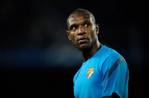 Eric Abidal đủ sức thi đấu cho Barcelona