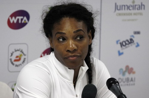 Azarenka và Serena Williams bị phạt vì xem thường Dubai Open 2013