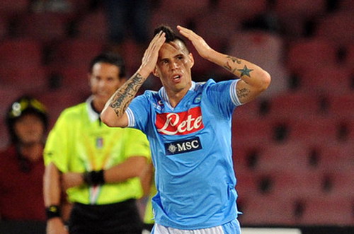 Marek Hamsik bị cướp có vũ trang