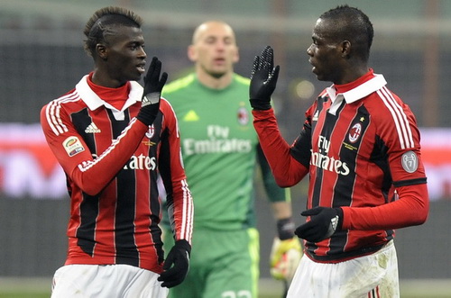 Balotelli lập công, AC Milan vươn lên vị trí thứ 3