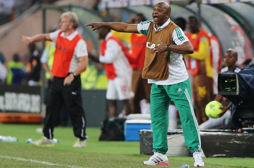 HLV của Nigeria bất ngờ từ chức sau chiến thắng ở CAN 2013 