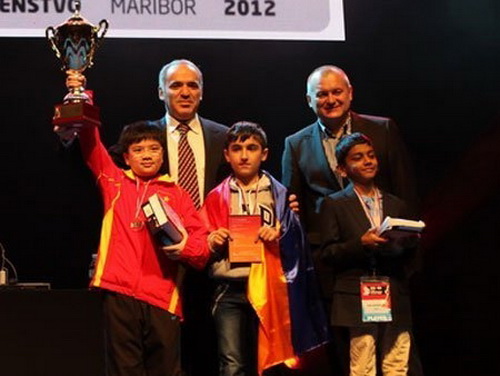 Anh Khôi vô địch thế giới cờ vua nhóm tuổi U.10