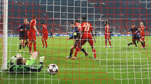 Bàn thua ở phút 85 khiến Bayern thót tim