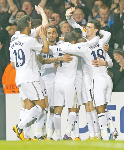 Tottenham tiếp tục bay cao với sự thăng hoa của Gareth Bale