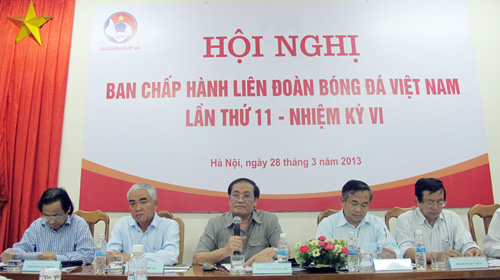 Chủ tịch VFF Nguyễn Trọng Hỷ giới thiệu danh sách các ứng viên 