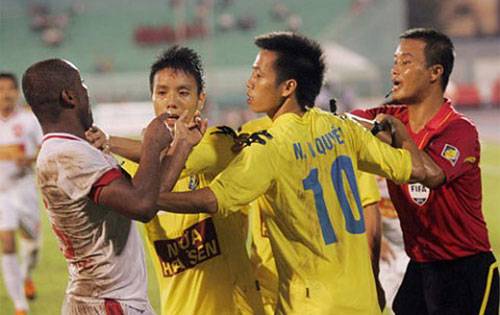 Ngày mai V-League 2013 khai mạc: Đẩy mạnh chống tiêu cực 