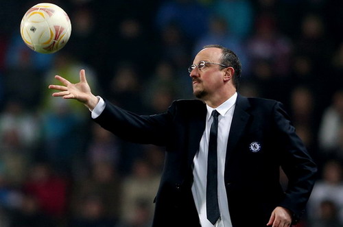 Chelsea thua trận, HLV Benitez trách trọng tài