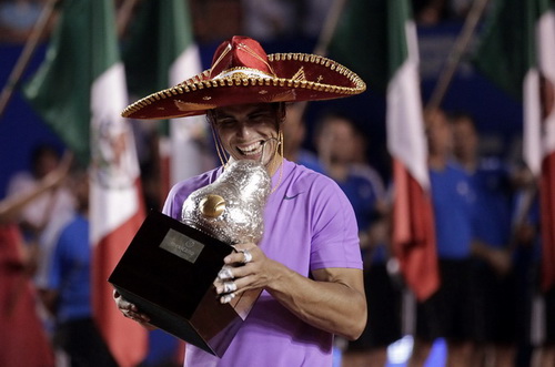 Đăng quang ở Mexico, Nadal gửi “chiến thư” trước Pháp mở rộng 2013