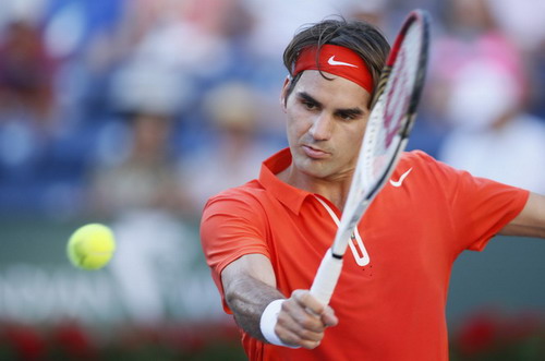 Federer thư thả, Nadal gặp may
