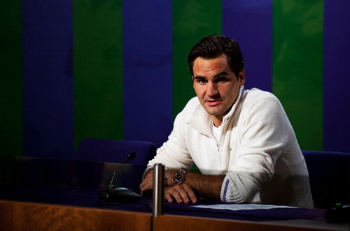 Federer định mặc màu trắng suốt năm nay