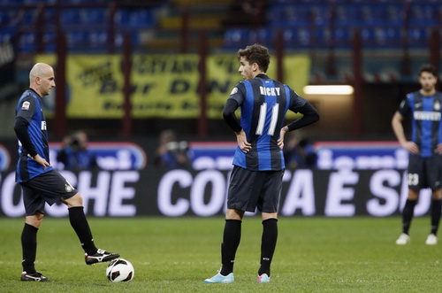 Inter Milan hụt hơi trong cuộc đua vào top 3