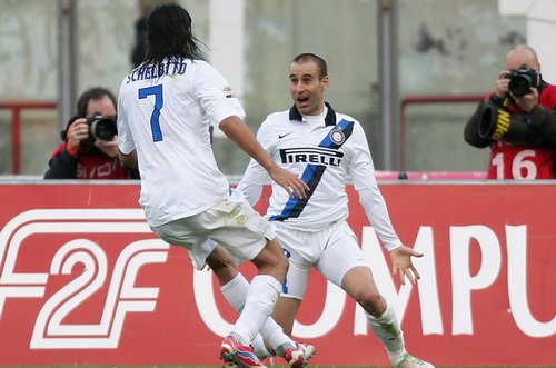 Palacio lập cú đúp đưa Inter Milan lên vị trí thứ 5