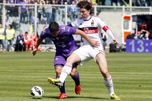 AC Milan bị cầm hòa đáng tiếc trên sân Fiorentina