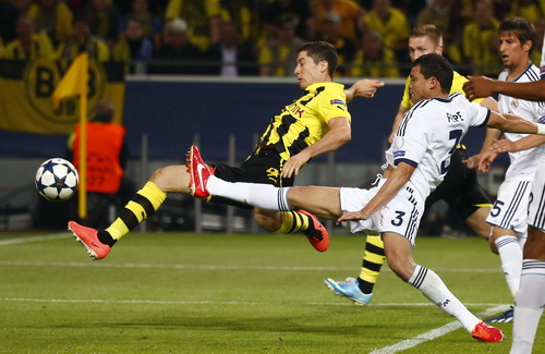 Lewandowski ghi 4 bàn, Dortmund đánh bại Real Madrid-2