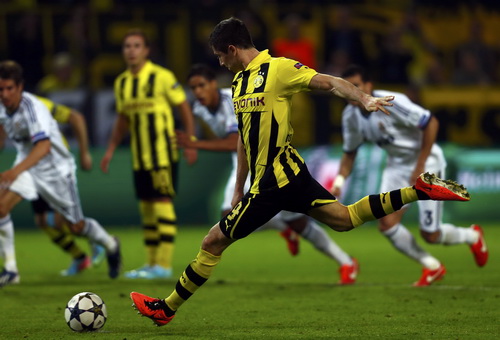Lewandowski ghi 4 bàn, Dortmund đánh bại Real Madrid-4