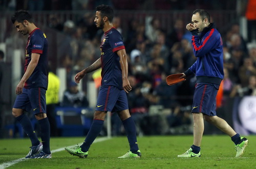 Bayern Munich tiếp tục hạ nhục Barca tại Nou Camp-3