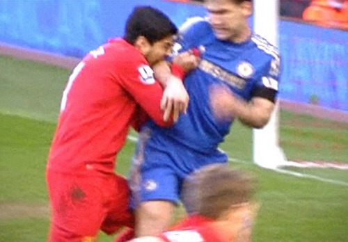 Luis Suarez sẽ đổi t&iacute;nh v&igrave; vợ