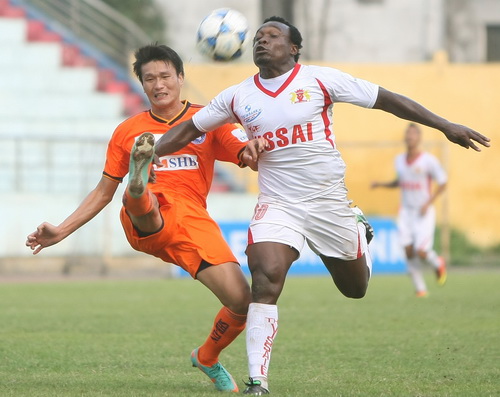 SHB.Đ&agrave; Nẵng thua bất thường, B.B&igrave;nh Dương thắng trận đầu ti&ecirc;n