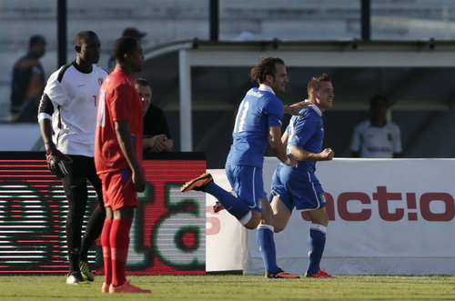 Tuyển Ý bị cầm hòa trước thềm Confederations Cup -1