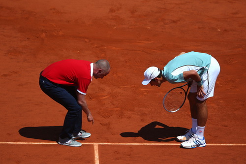 Djokovic “nổi điên” với trọng tài và quan chức giải Pháp mở rộng 2013-1
