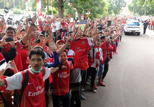 Arsenal gây sốt 1