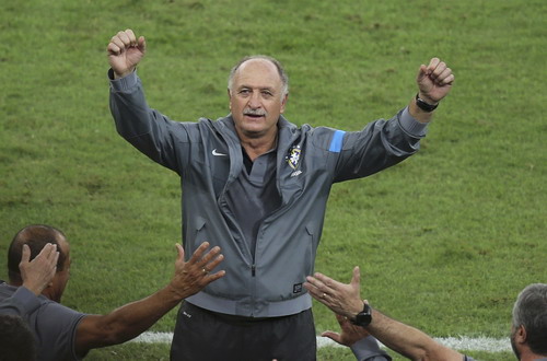 HLV Del Bosque: Brazil may mắn hơn chúng tôi-2