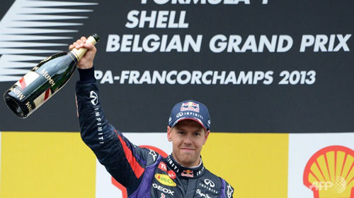 Nhà vô địch Sebastian Vettel d