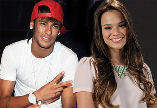 Barcelona trả tiền để Neymar duy trì tình yêu