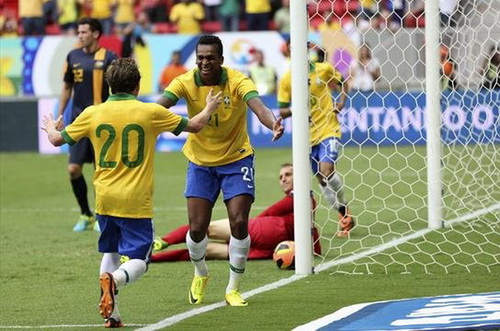 Brazil ra oai đè bẹp tuyển Úc-2