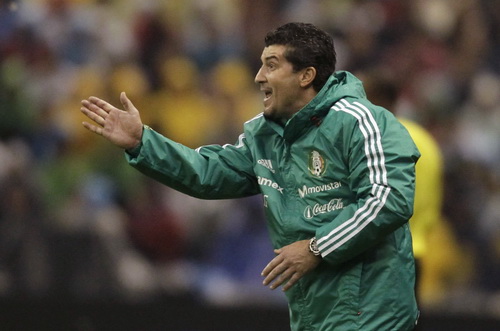 Mexico “trảm tướng” sau thảm bại ở vòng loại World Cup 2014-2