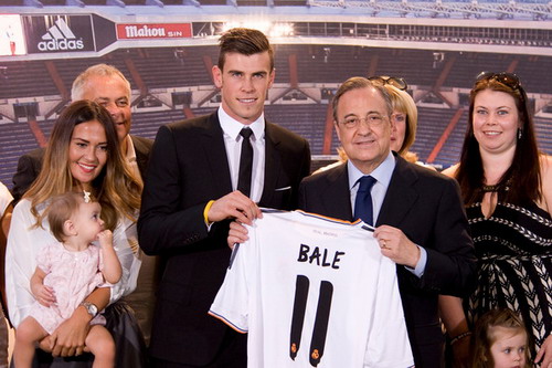 Gareth Bale không sợ vết xe đổ của Van der Vaart