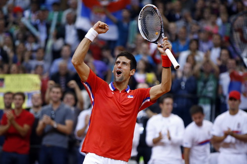 Novak Djokovic giúp tuyển Serbia thắng trận tại bán kết Davis Cup 2013
