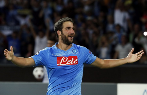 Napoli thắng Dortmund 2-1 tại Champions League