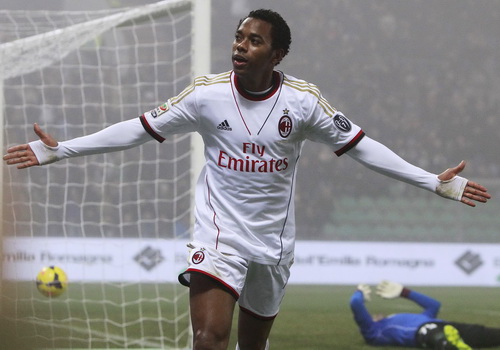 Robinho ghi bàn nhưng AC Milan vẫn thua Sassuolo