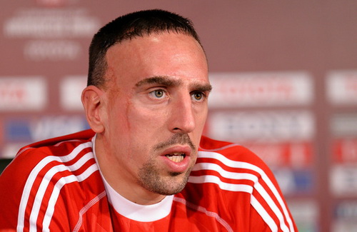 Ribery và Benzema tiếp tục cuộc chiến pháp lý