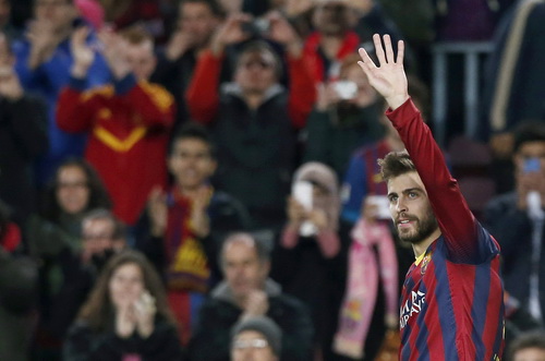 Gerard Pique ghi bàn mở tỷ số giúp Barcelona thắng Malaga 3-0