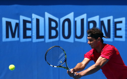 Nadal gặp nhiều khó khăn hơn Djokovic tại giải Úc mở rộng 2014