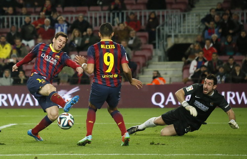 Barcelona thắng Sociedad 2-0 ở lượt đi bán kết Cúp Nhà vua