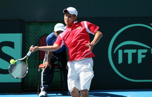 Tay vợt Ngô Quang Huy của tuyển quần vợt Việt Nam