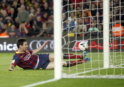 Messi vượt qua thành tích ghi bàn của Di Stefano-2