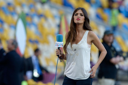 Sara Carbonero vỡ mộng làm giàu tại World Cup