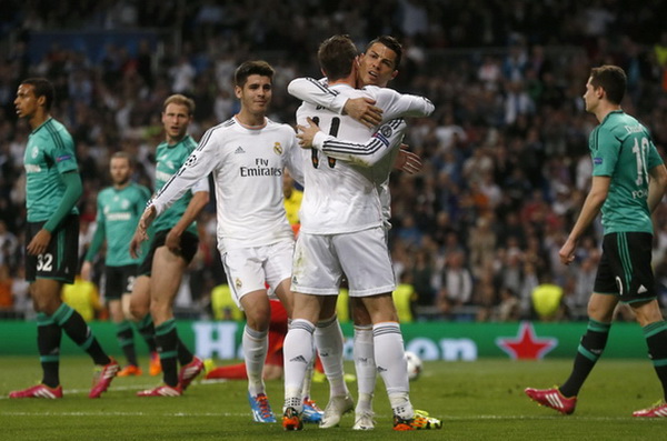 Ronaldo lập cú đúp, Real Madrid có kỷ lục mới-1