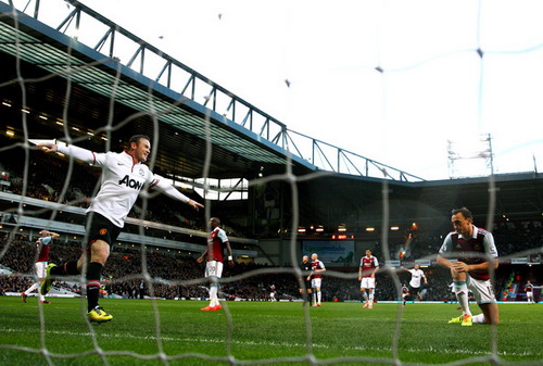 Wayne Rooney lập cú đúp giúp M.U thắng West Ham 2-0