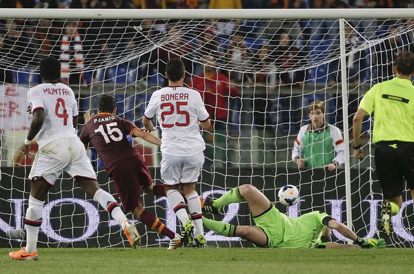 Pjanic ghi siêu phẩm cho AS Roma, AC Milan đứt mạch toàn thắng-1